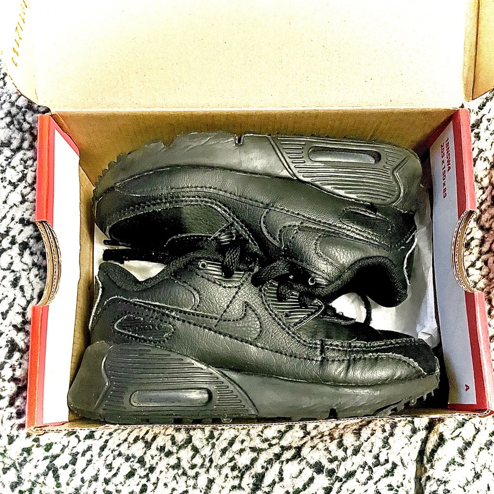 Children’s 10 Nike Air Max All Black